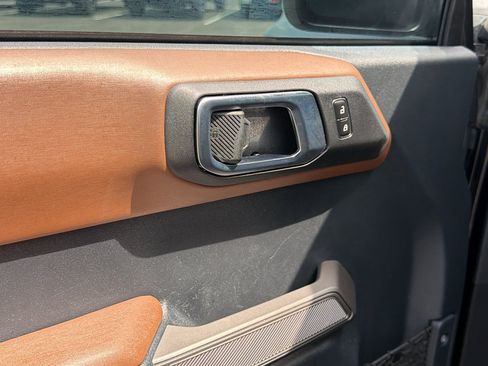 Used 2023 Ford Bronco Outer Banks w/ Sasquatch Package AWD/4WD image 10