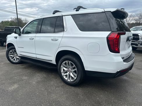 Used 2022 GMC Yukon SLT AWD/4WD image 3