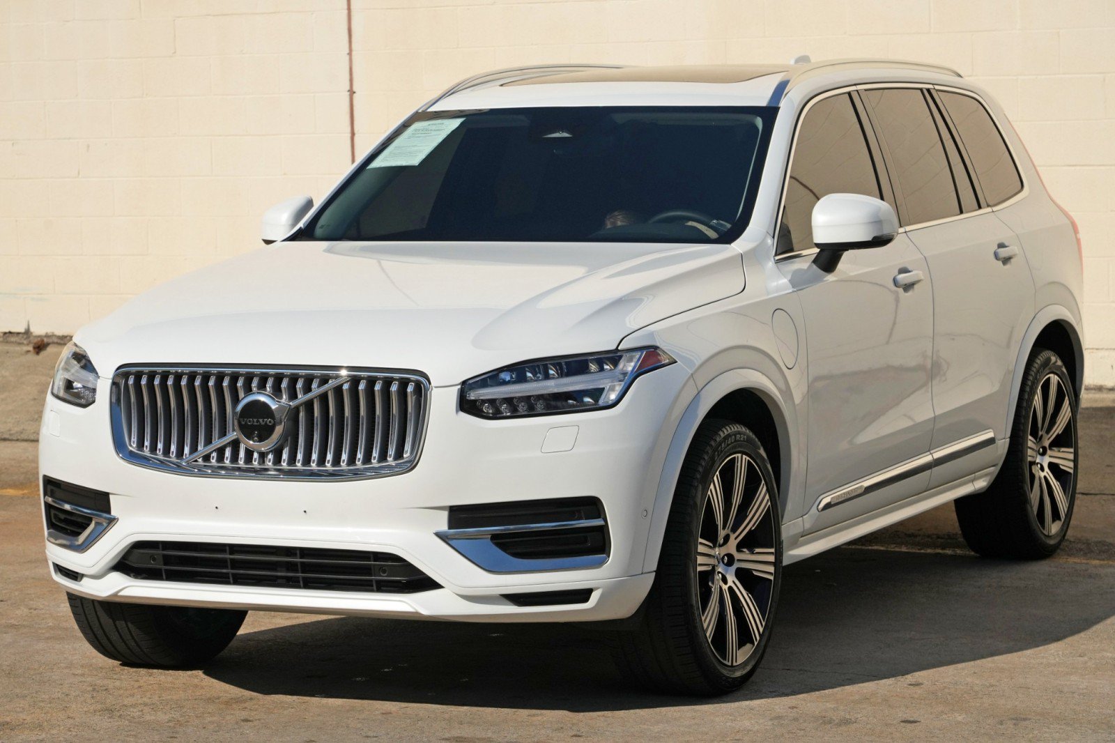 Used 2024 Volvo XC90 T8 Plus w/ Protection Package Premier AWD/4WD image 51