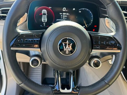 Used 2023 Maserati Grecale GT image 28