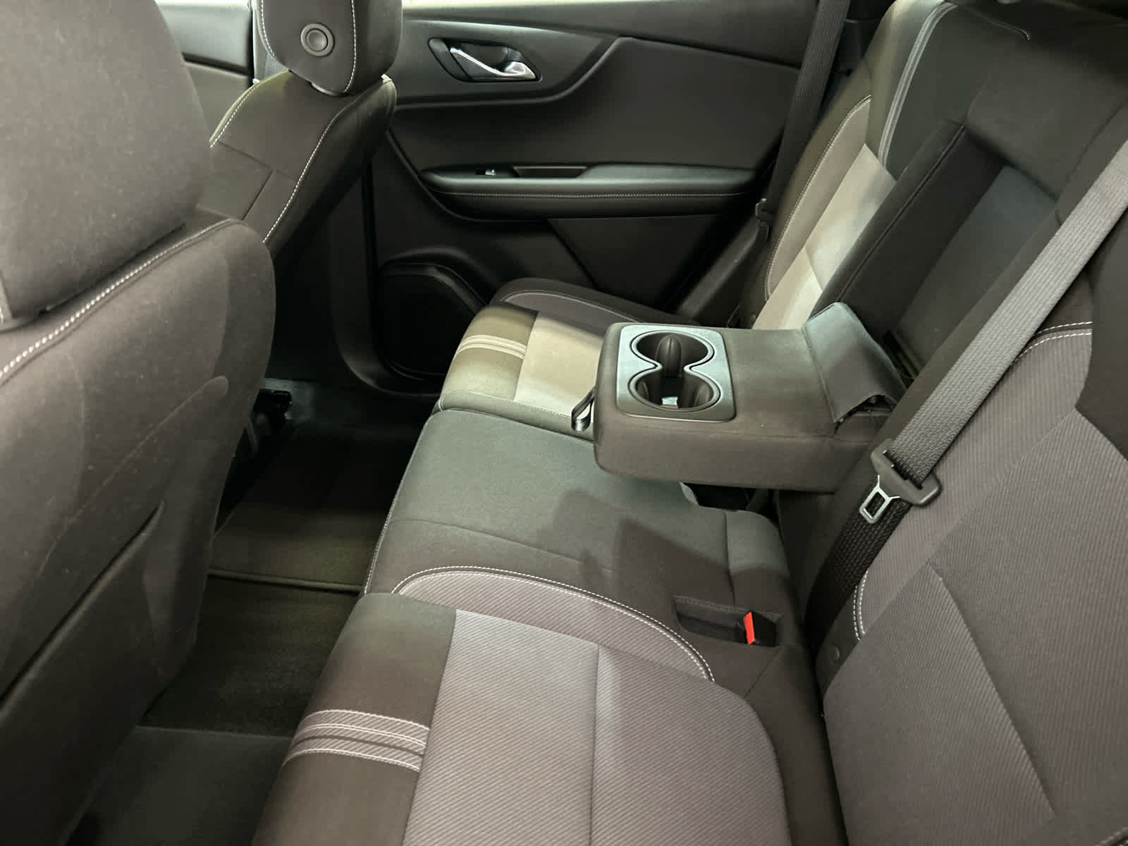 Used 2025 Chevrolet Blazer LT AWD/4WD image 9