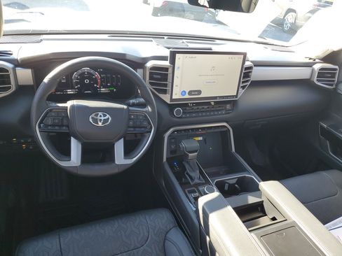 Used 2024 Toyota Tundra Limited image 7