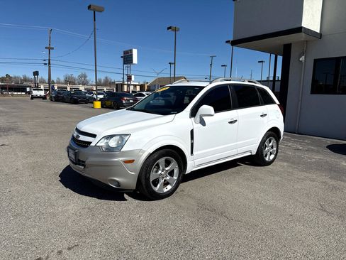 Used 2015 Chevrolet Captiva Sport LT w/ Convenience Package image 2