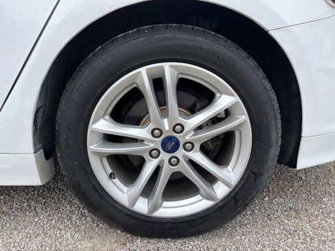 Used 2018 Ford Fusion SE w/ Equipment Group 602A FWD image 21