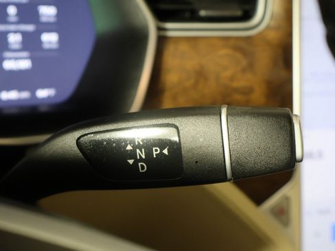 Used 2017 Tesla Model S 75 image 39