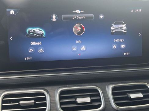 Used 2025 Mercedes-Benz GLS 450 4MATIC image 30