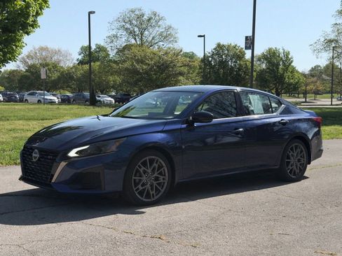 Used 2022 Nissan Altima 2.5 S FWD image 40