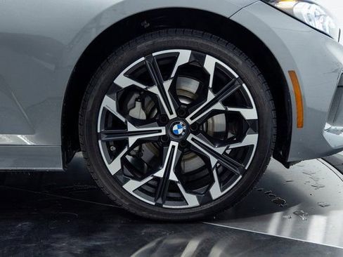 Certified 2025 BMW 330i xDrive Sedan w/ Premium Package image 27