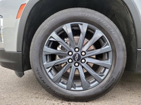 Used 2023 Chevrolet Traverse RS image 20