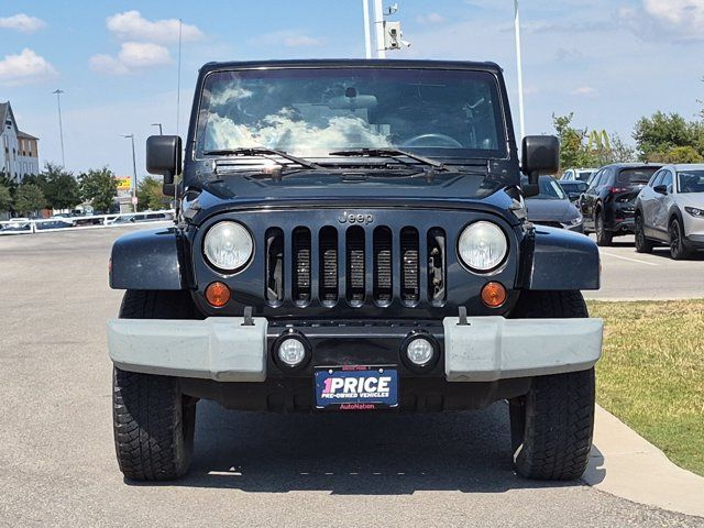 Used 2012 Jeep Wrangler Unlimited Sahara AWD/4WD image 2