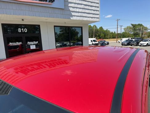 Used 2021 Toyota Tacoma TRD Off-Road w/ Technology Package AWD/4WD image 12