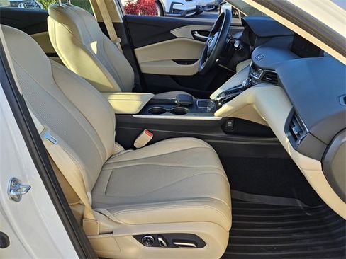 Certified 2025 Acura TLX w/ Technology Package image 14