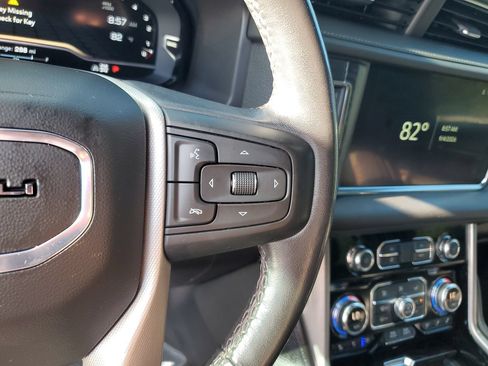 Used 2022 GMC Yukon Denali AWD/4WD image 27