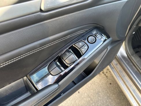 Used 2021 Nissan Altima 2.5 SV w/ SV Premium Package FWD image 19