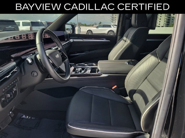 Used 2025 Cadillac Escalade ESV Premium Luxury w/ Touring Package AWD/4WD image 21