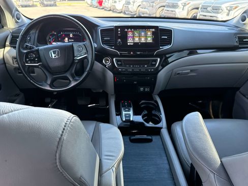 Used 2021 Honda Pilot Touring image 16