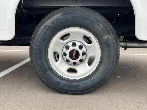 New 2025 GMC Savana 3500 w/ Power Convenience Package image 30