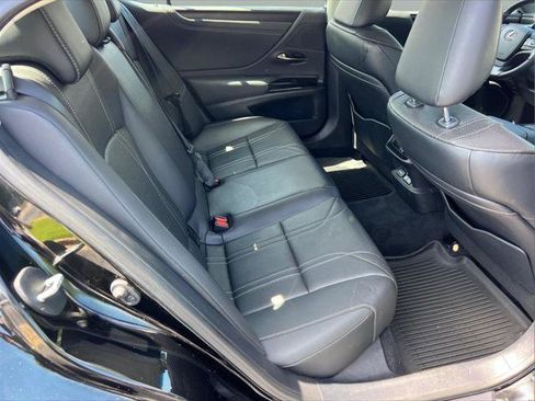 Certified 2024 Lexus ES 350 w/ Technology Package FWD image 13