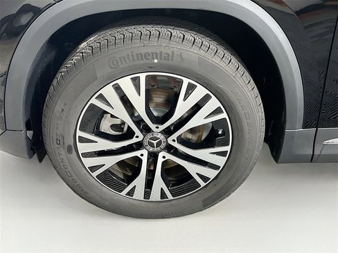 New 2025 Mercedes-Benz GLA 250 4MATIC image 32