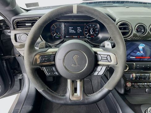 Used 2021 Ford Mustang Shelby GT500 w/ Technology Package image 12