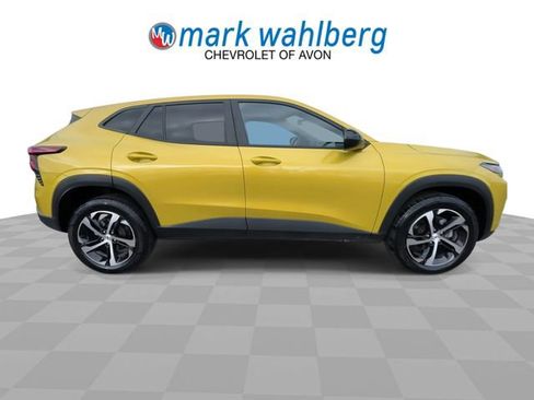 Certified 2024 Chevrolet Trax RS w/ Driver Confidence Package FWD image 9