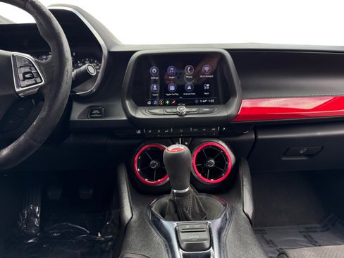 Used 2020 Chevrolet Camaro SS RWD image 11