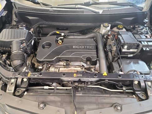 Used 2020 Chevrolet Equinox LS w/ LS Convenience Package FWD image 30