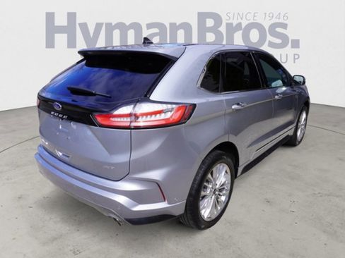 Used 2022 Ford Edge Titanium w/ Equipment Group 301A image 5