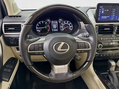 Used 2023 Lexus GX 460 Premium w/ Premium Package AWD/4WD image 11