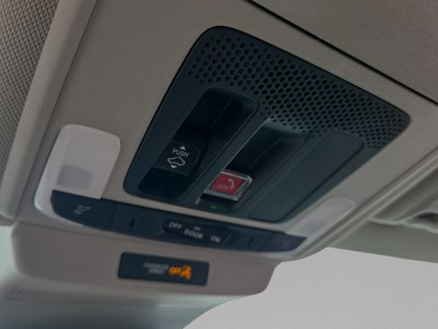 Certified 2023 Honda Accord EX image 25