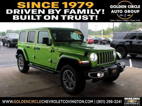 Used 2018 Jeep Wrangler Unlimited Sahara AWD/4WD image 1