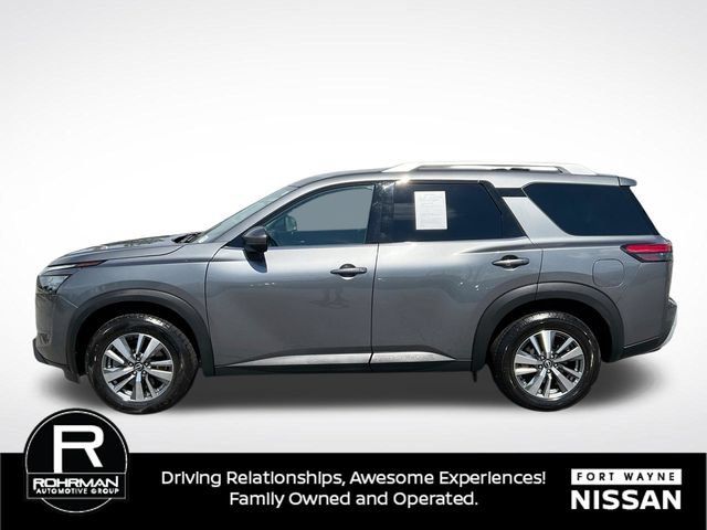 Certified 2025 Nissan Pathfinder SL AWD/4WD image 7
