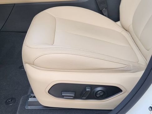 Certified 2023 Jeep Grand Cherokee Limited RWD image 24