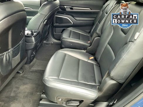 Used 2025 Kia Telluride S AWD/4WD image 10
