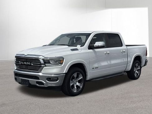 Used 2022 RAM 1500 Laramie AWD/4WD image 1