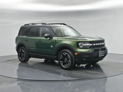 Used 2025 Ford Bronco Sport Outer Banks w/ Outer Banks Tech Package+ AWD/4WD image 28