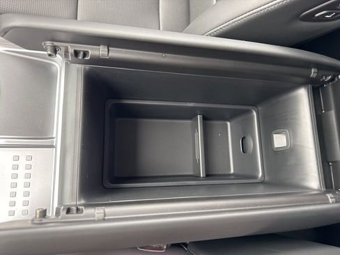 Used 2026 Hyundai Ioniq 9 Calligraphy image 30