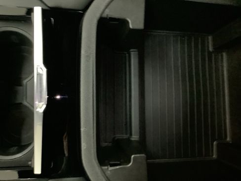 Used 2025 GMC Yukon Denali image 23