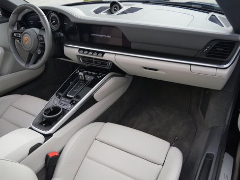 Used 2022 Porsche 911 Turbo S image 24
