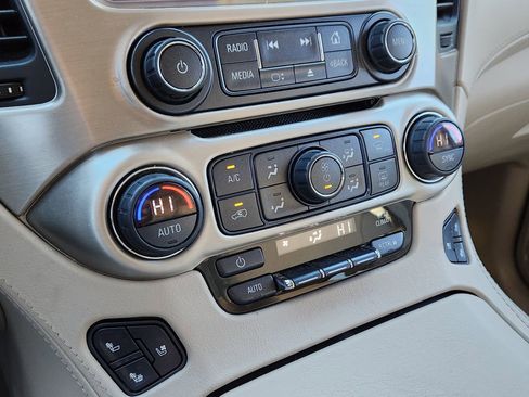 Used 2018 GMC Yukon Denali w/ Denali Ultimate Package image 18