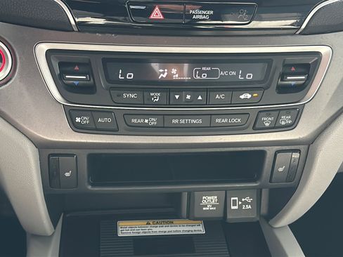 Used 2021 Honda Pilot Special Edition image 26