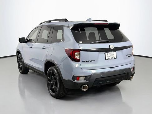 Used 2024 Honda Passport Black Edition image 5
