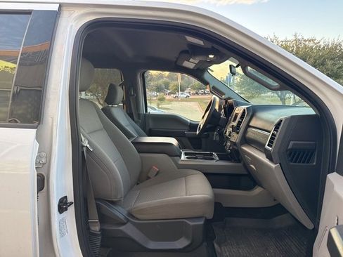 Used 2017 Ford F350 XLT w/ XLT Value Package image 12