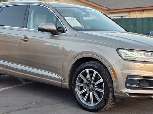 Used 2018 Audi Q7 3.0T Prestige w/ Prestige Package image 2