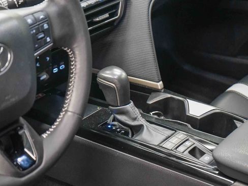 Used 2025 Toyota Camry SE w/ Multimedia Upgrade Package image 24