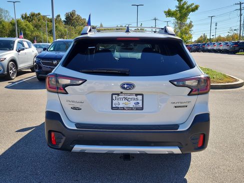 Used 2022 Subaru Outback Touring image 4