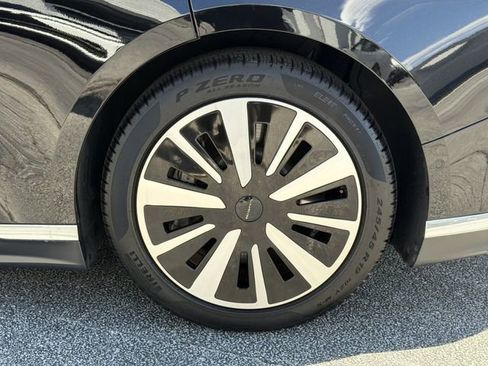 Used 2024 Lucid Air Touring image 31