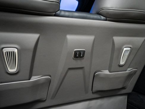 Used 2020 Mercedes-Benz Metris Passenger image 68