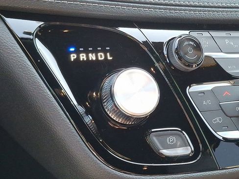 New 2026 Chrysler Pacifica Select FWD image 12
