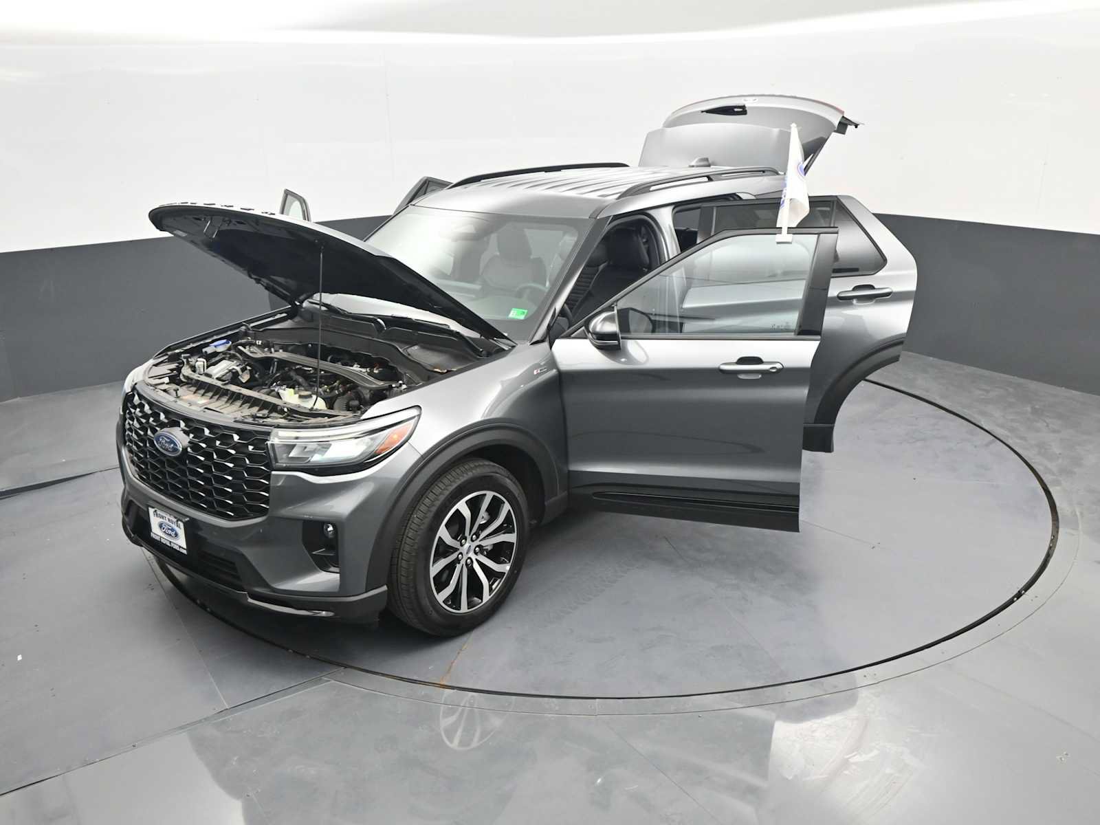 New 2025 Ford Explorer ST-Line AWD/4WD image 70